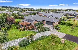 6 Ormandy Court, Amberley