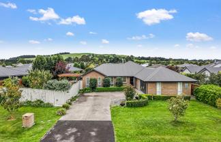 6 Ormandy Court, Amberley