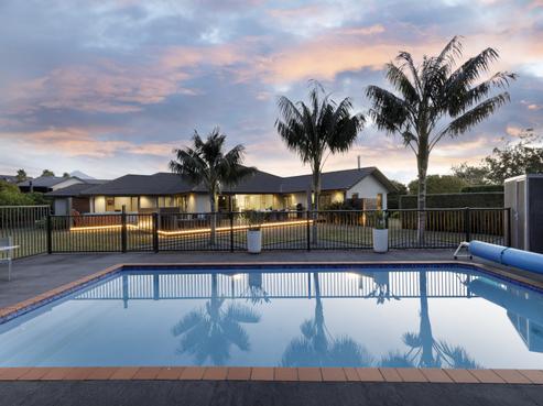 55 Shelter Grove, Frankleigh Park