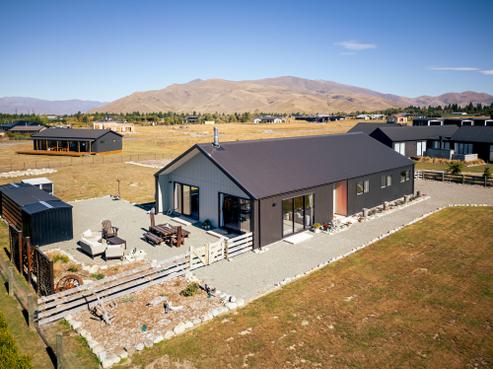1 Tussock Crescent, Twizel