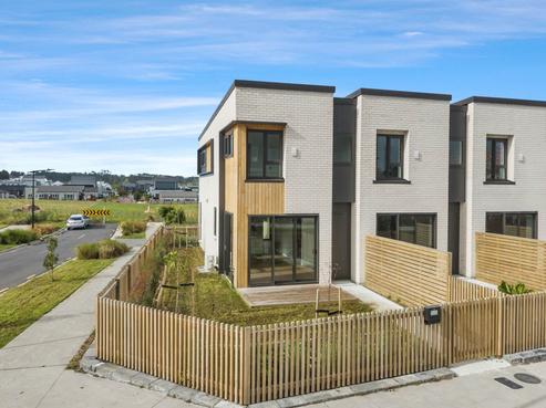 208 Henwood Road, Westgate
