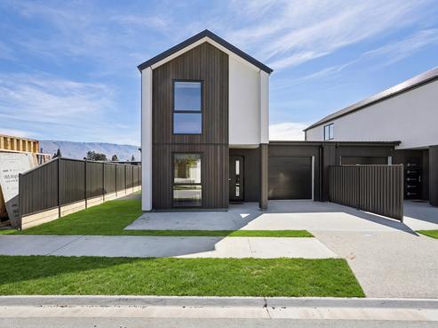 8 Woods Crescent, Cromwell