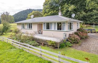 164 Creek Road, Mangamahu