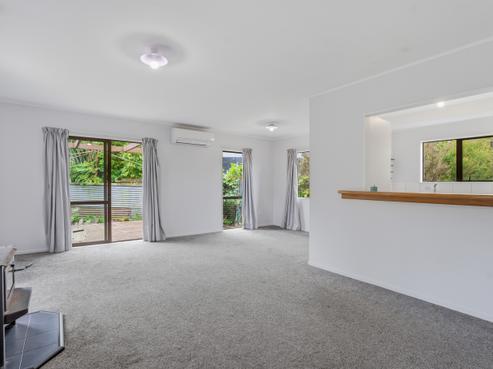 21E View Road, Hikurangi