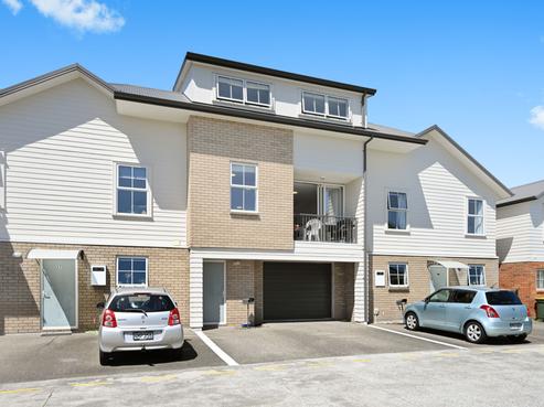 29 Chiefs Court, Hamilton East