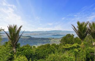 21 Quinns Road, Waiatarua