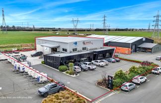 High spec architectural premise - rare opportunity