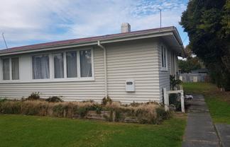 62 Daphne  Street, Kaiti