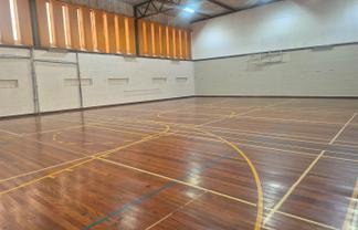 Versatile 500sqm Gymnasium/Warehouse with Office