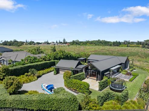 28 Capriole Crescent, Kingseat