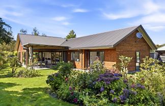 38 Kokopu Street, Turangi