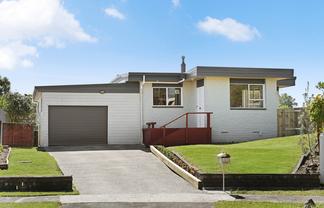 17 Ridgeway Place, Glenview