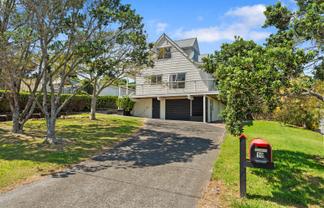 10 Moa Avenue, Oneroa