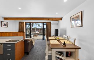 4/2a Hillsbrook Place, Havelock North