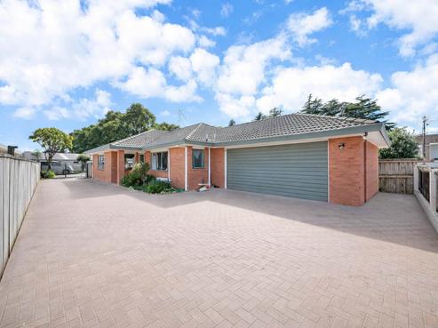 2 Benville Place, Royal Oak