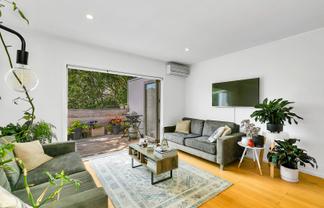 1/5 Larchwood Avenue, Westmere