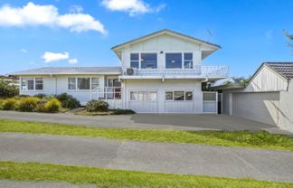 34 Knightsbridge Drive, Forrest Hill