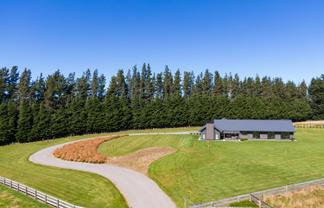 17/543 Zig Zag Road, Windwhistle