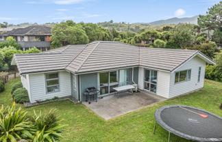 28 Sunstone Crescent, Brown Owl