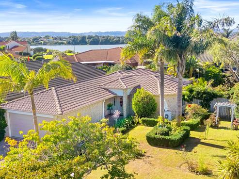6 Castlehill Court, Wattle Downs