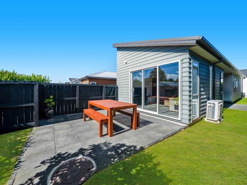 14 Regiment Road, Papakura