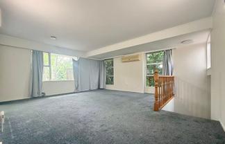 122 Whangaparaoa Road, Red Beach