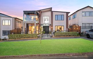 16 Lime Hill Rise, Flat Bush
