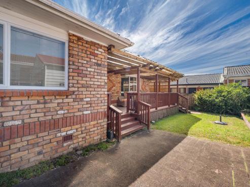 2/2 Plane Street, Avondale