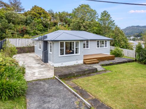 16 Rintoul Grove, Stokes Valley