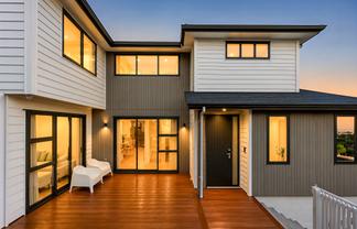 17 Manawanui Way, Orewa