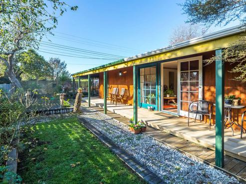 11 Frederick Street, Carterton