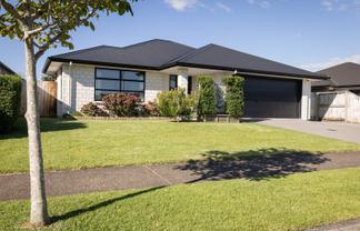 132 Puhirake Crescent, Pyes Pa