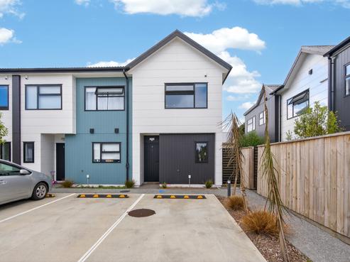 17/15 Brook Street, Waiwhetu