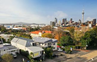 Wellness, Clinic or Office | College Hill