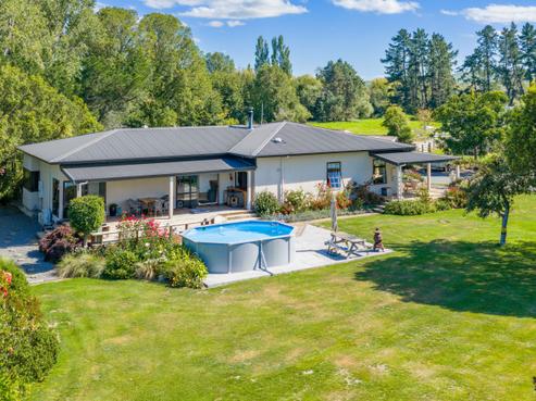 105 Lindsay Road, Waipukurau and Surrounds