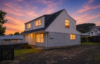 2/13 Japonica Crescent, Ranui Heights