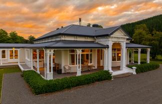 Bankhouse Homestead, State Highway 63, Renwick