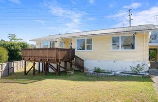 62 Totaravale Drive, Glenfield