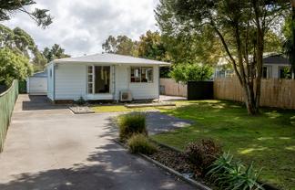 218 Main Road South, Raumati South