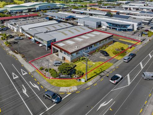 1 Silverfield, Wairau Valley