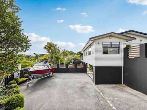 11 Finchley Road, Torbay