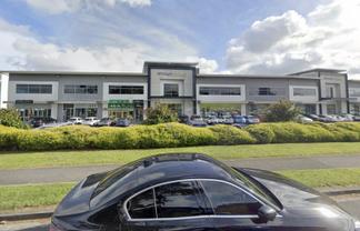 High Exposure Commercial Space | 697 m2