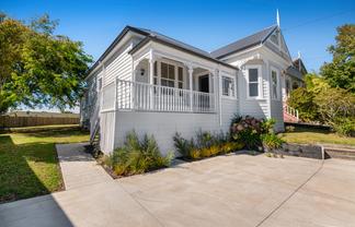 5 Porter Crescent, Helensville