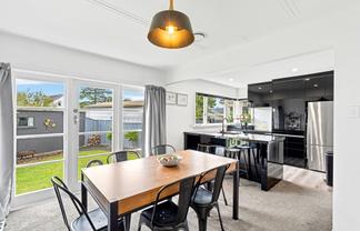31 Roosevelt Street, Levin