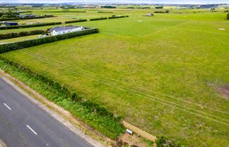 0n Ketemarae Road, Hawera