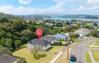 12 Ngahue Crescent, Elsdon