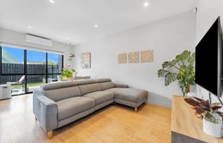 7/8 Hepburn Road, Glendene