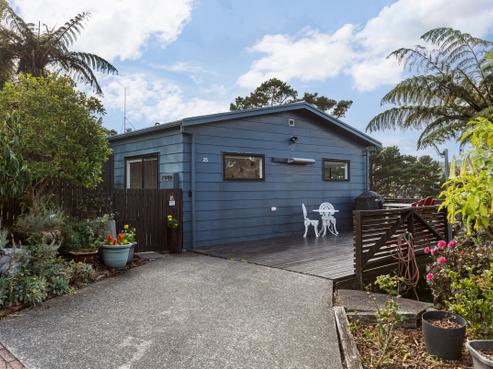 25 John Witton Drive, Crofton Downs
