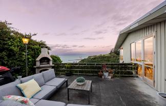 5 Seapoint Road, Bluff Hill