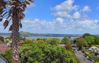 Auckland - Address withheld
